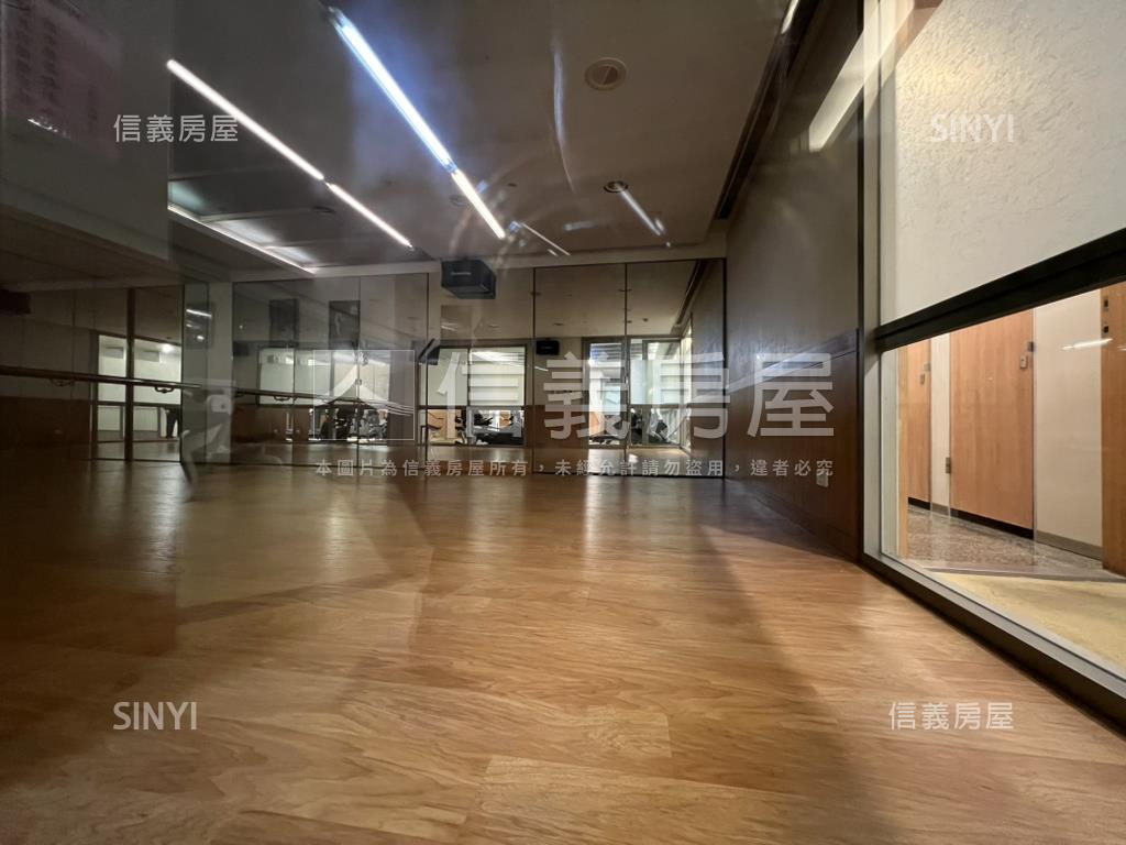 大安麗池捷運景觀二房車位房屋室內格局與周邊環境