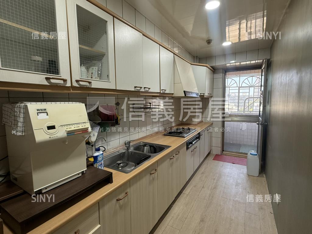 面運河生活美宅房屋室內格局與周邊環境