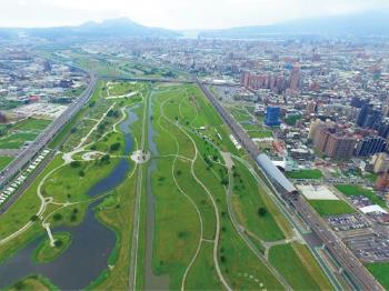 富麗天景高樓朝南兩房車位