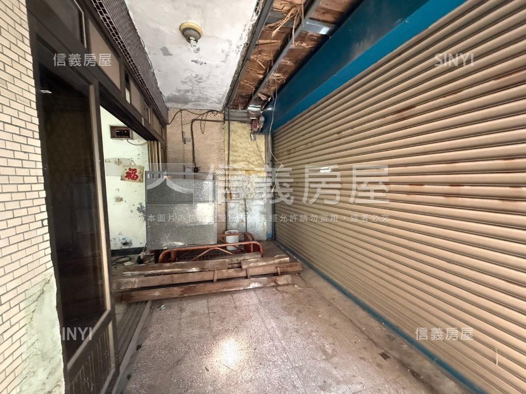 近龍岡千萬內透天房屋室內格局與周邊環境
