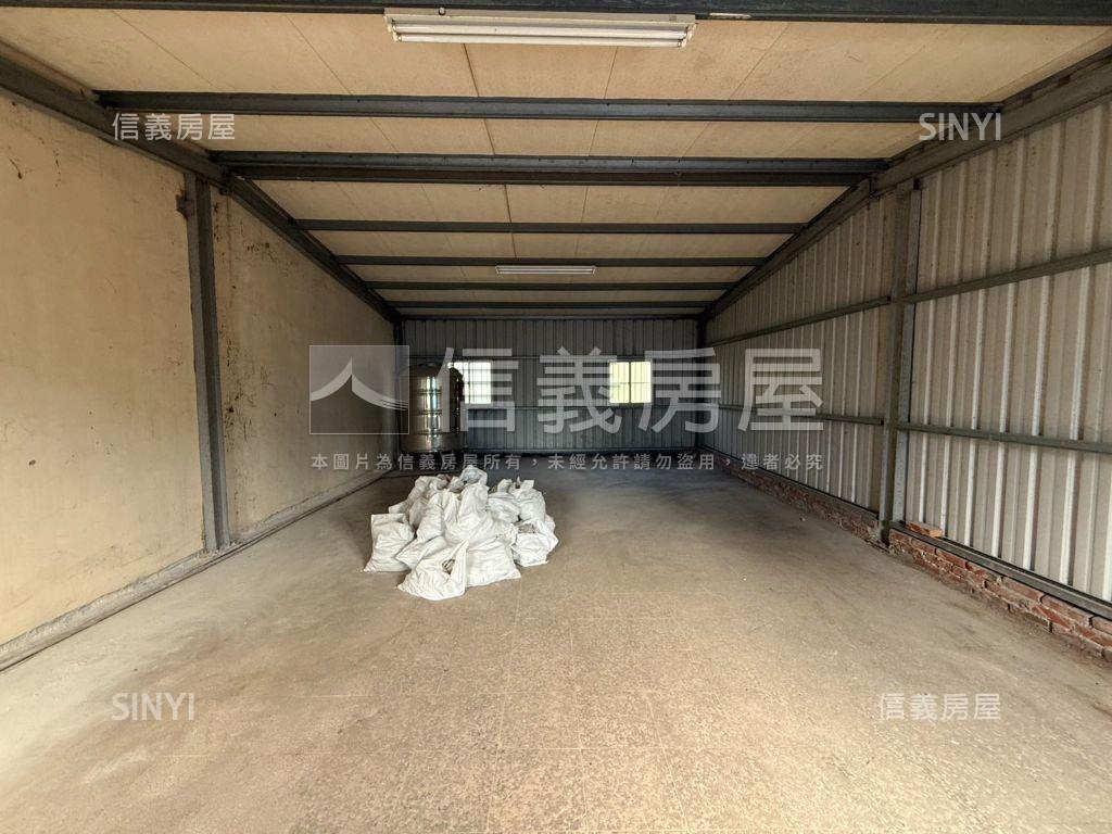 近龍岡千萬內透天房屋室內格局與周邊環境