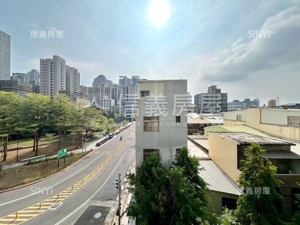 富宇悅讀四季朝東南三房房屋室內格局與周邊環境