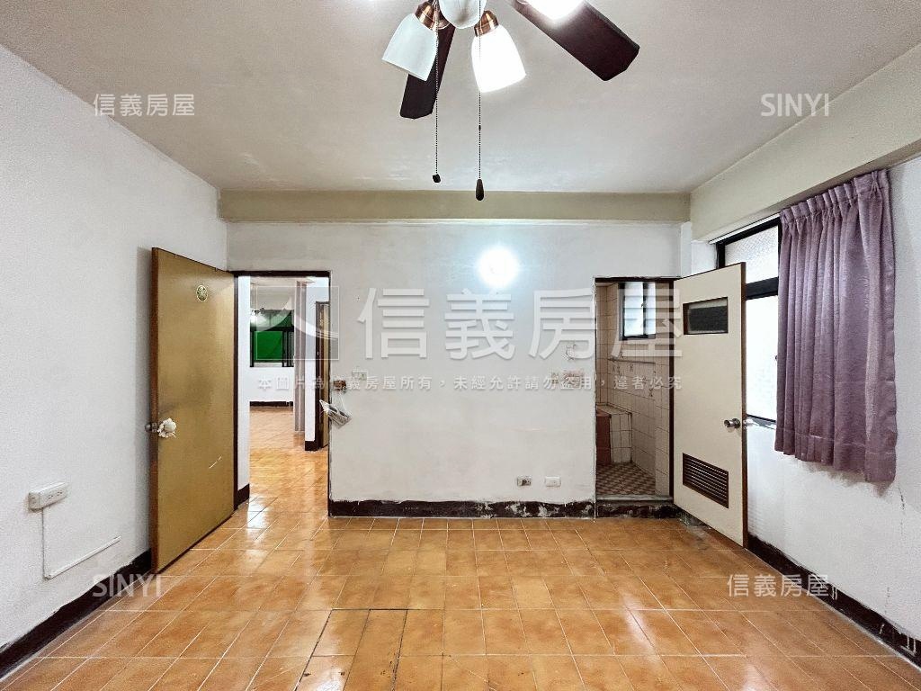 南區忠孝夜市旁邊間大三房房屋室內格局與周邊環境