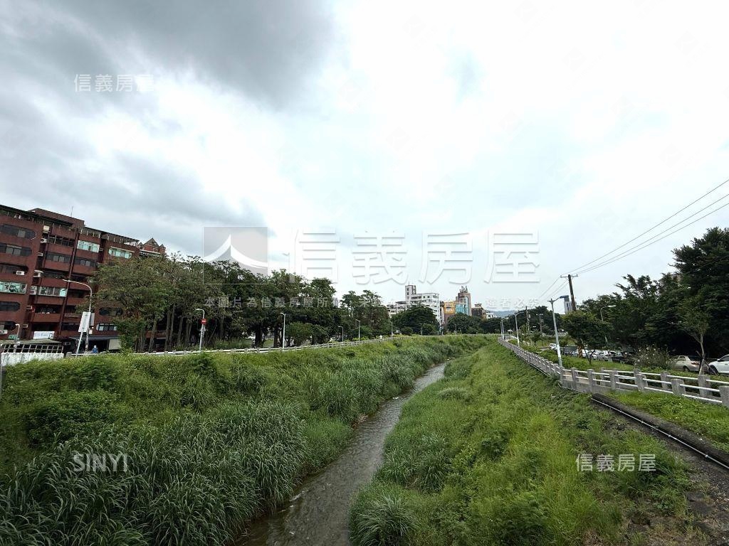 明德捷運磺溪三房邊間美廈房屋室內格局與周邊環境