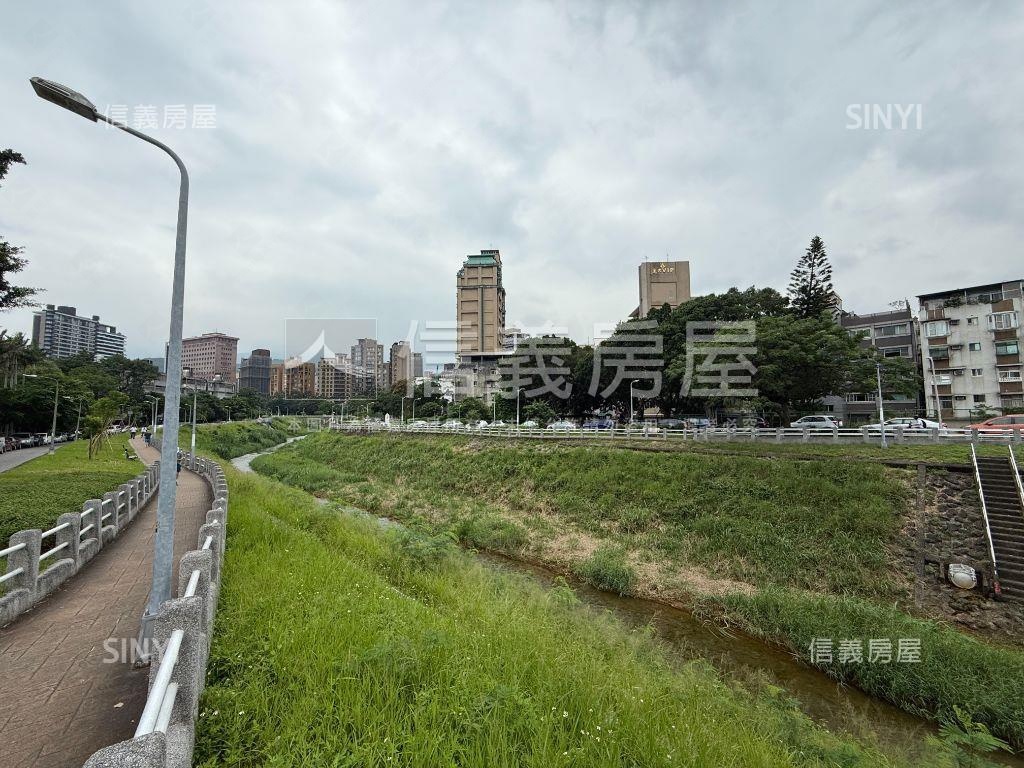 明德捷運磺溪三房邊間美廈房屋室內格局與周邊環境