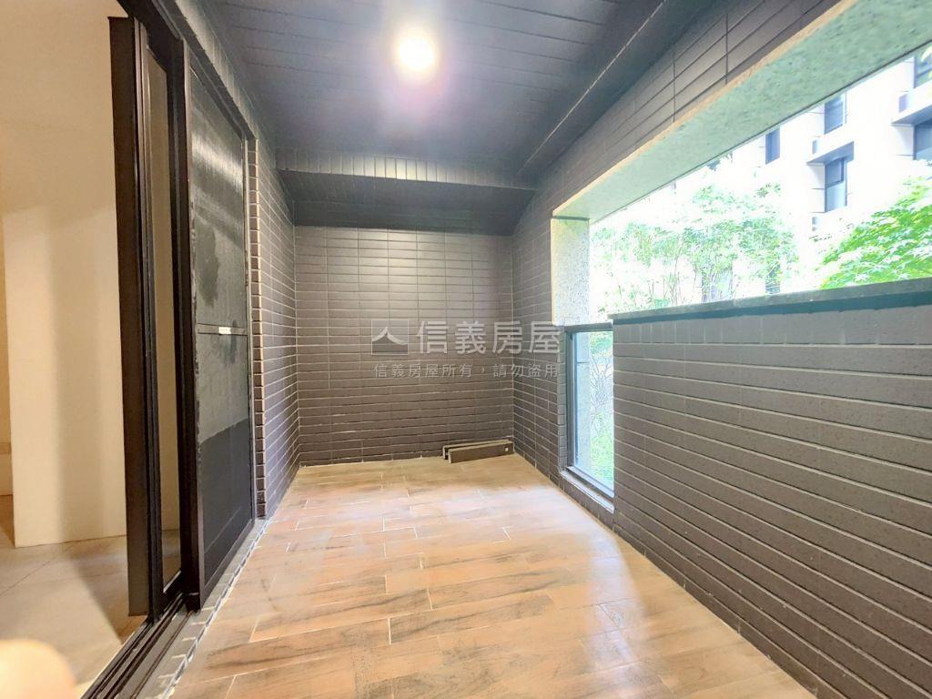 日月光商場旁金店面房屋室內格局與周邊環境