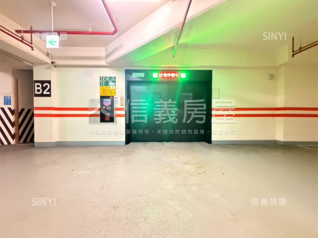 西門。麗德莊１１１號車位房屋室內格局與周邊環境