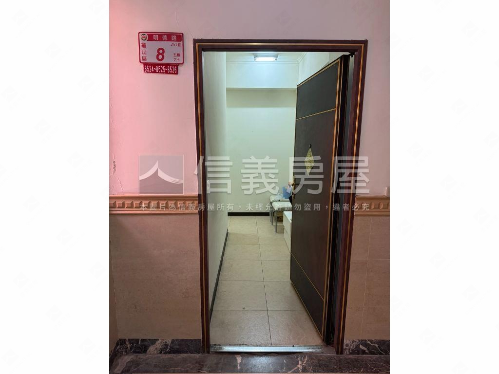 銘傳３套房包租公／婆房屋室內格局與周邊環境