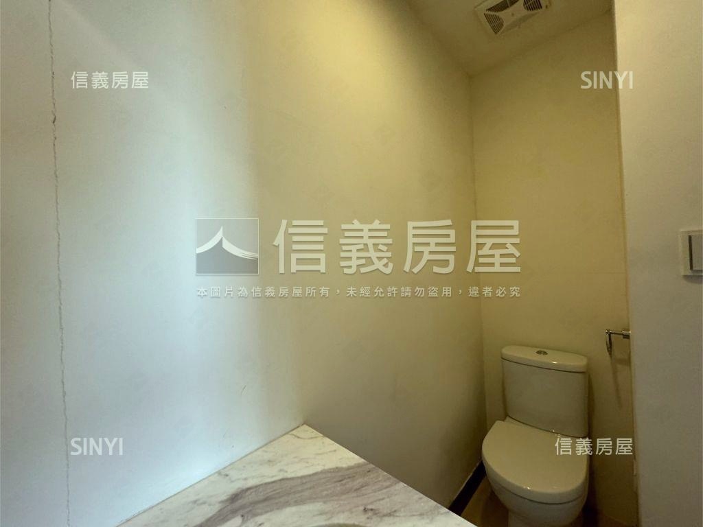 基泰國際景觀名邸二房車位房屋室內格局與周邊環境