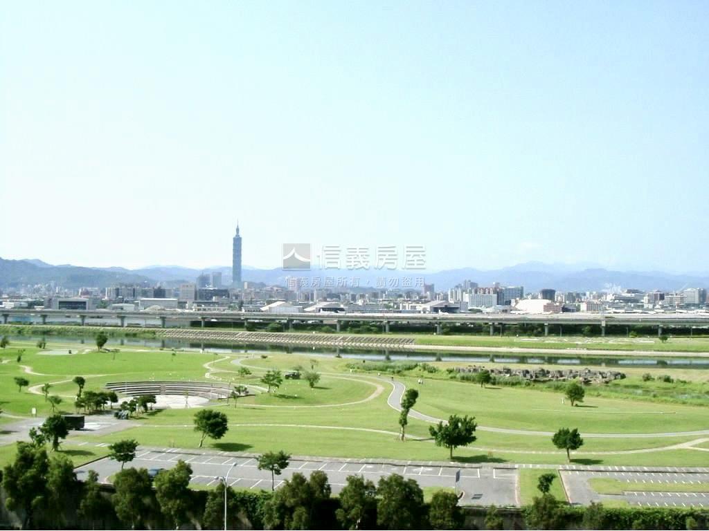 首泰⭐正面公園⭐一層一戶房屋室內格局與周邊環境
