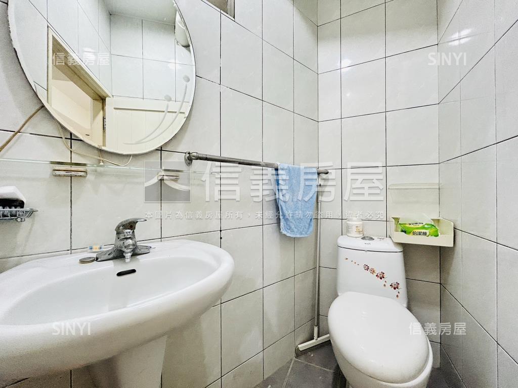 黃金一樓｜免爬樓梯輕鬆住房屋室內格局與周邊環境