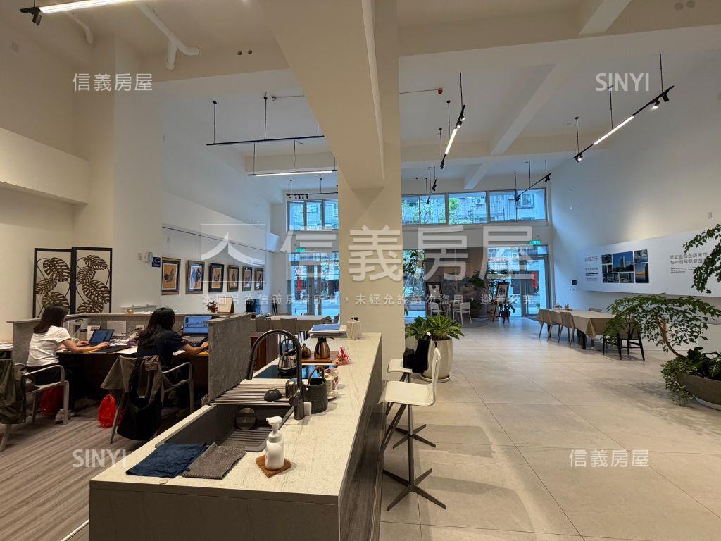 尚暘Ｓ１大面寬商三店面房屋室內格局與周邊環境