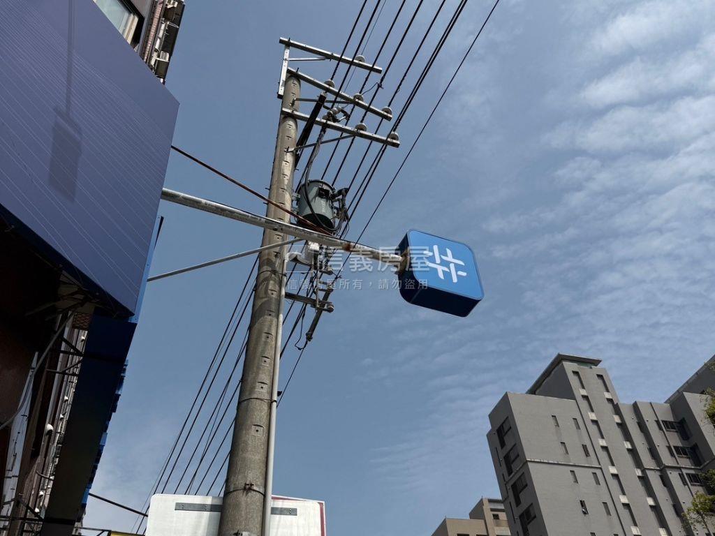 忠勇路角間店面房屋室內格局與周邊環境