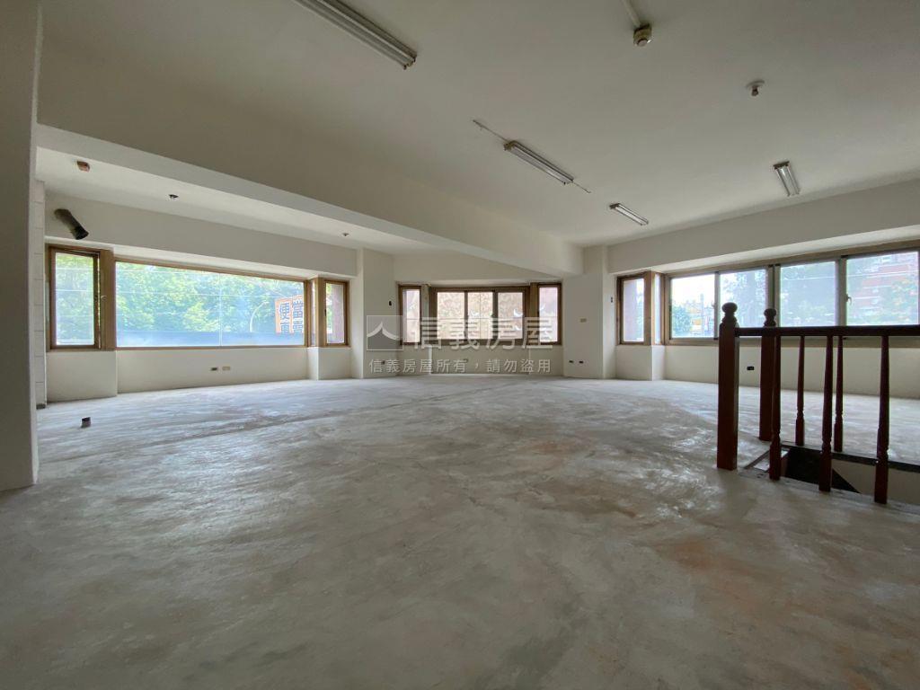 忠勇路角間店面房屋室內格局與周邊環境
