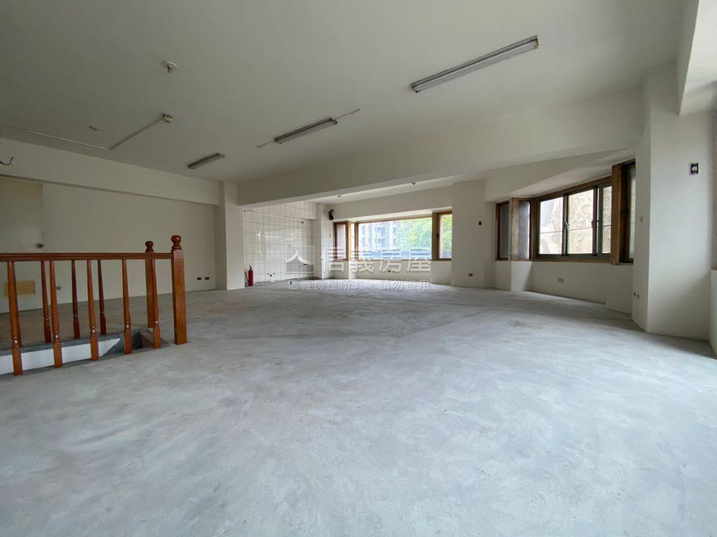 忠勇路角間店面房屋室內格局與周邊環境