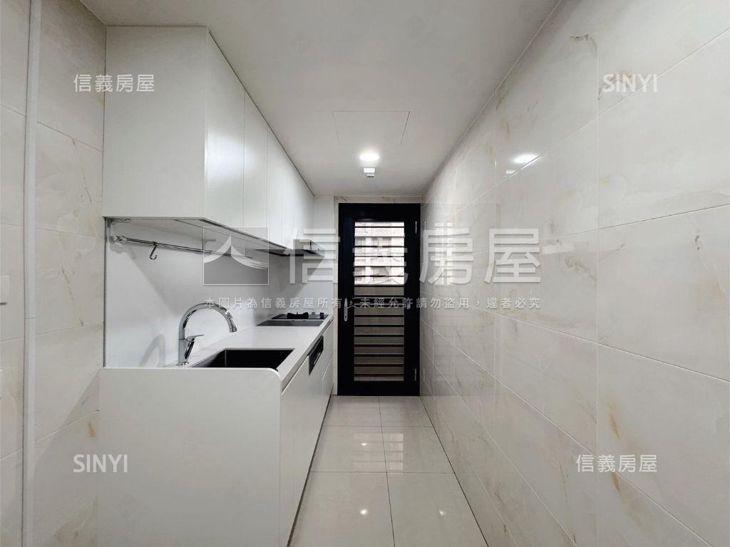 稀有世紀城面東南山景三房房屋室內格局與周邊環境