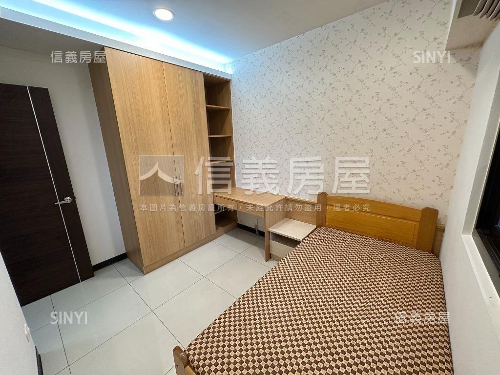 悠活郡南北座向三房平車房屋室內格局與周邊環境