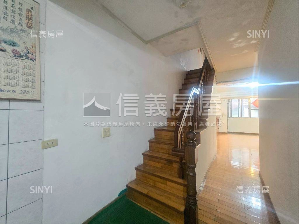 金華街方正頂加房屋室內格局與周邊環境