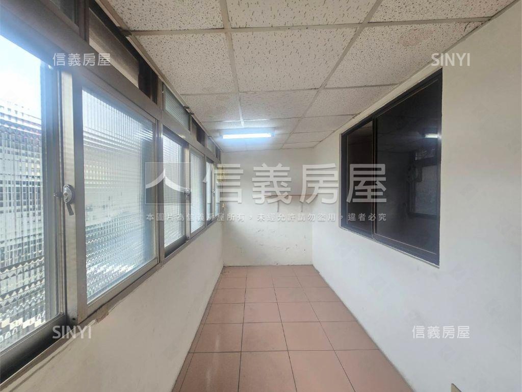 金華街方正頂加房屋室內格局與周邊環境