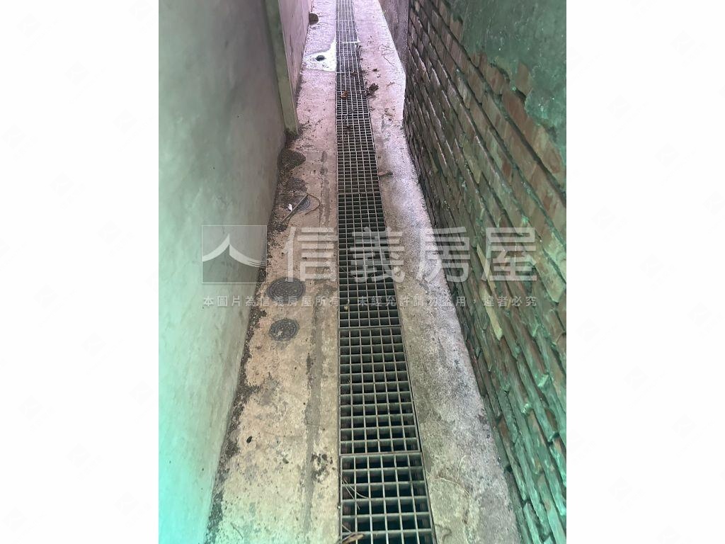 近捷運１分鐘超值邊間透天房屋室內格局與周邊環境