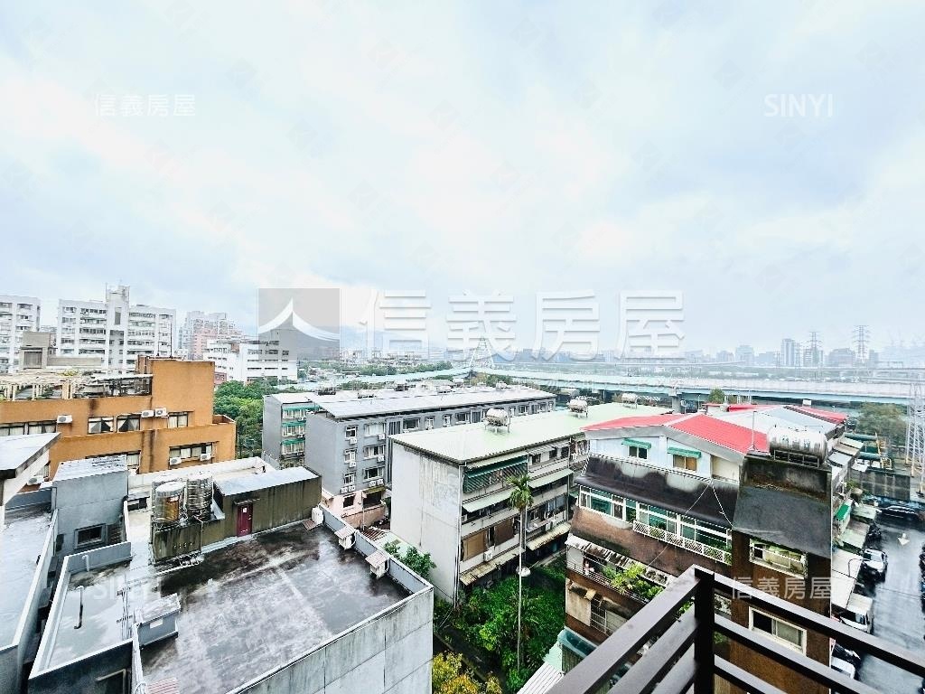 峰耘３房１０１景觀房屋室內格局與周邊環境