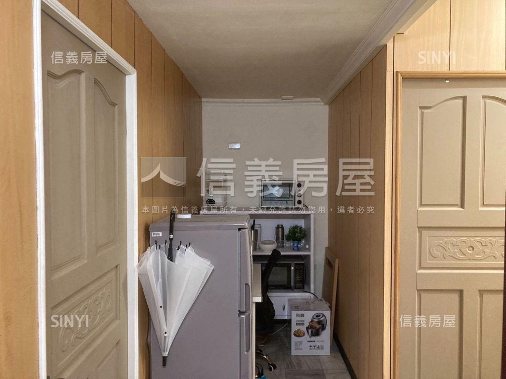 南京東路公寓頂加大空間房屋室內格局與周邊環境