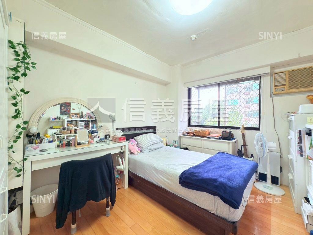 內湖捷運面碧湖絕景４房房屋室內格局與周邊環境