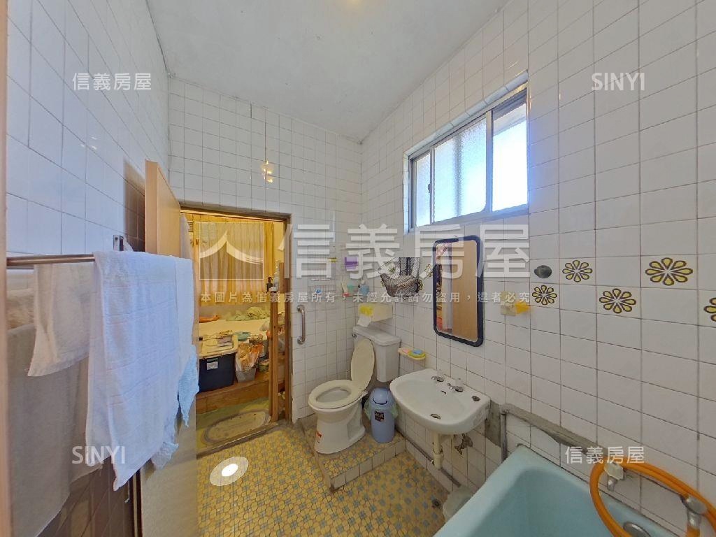 板橋車站邊間公寓房屋室內格局與周邊環境