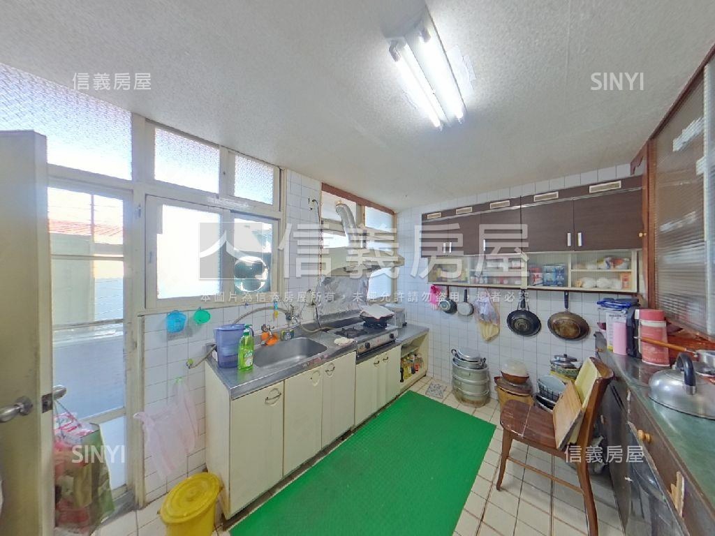 板橋車站邊間公寓房屋室內格局與周邊環境