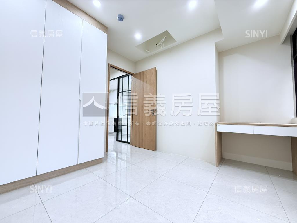 美裝電梯兩房稀有釋出房屋室內格局與周邊環境