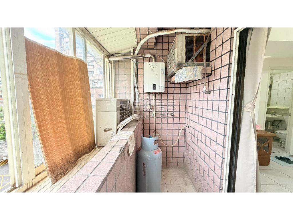 淡江大套房房屋室內格局與周邊環境