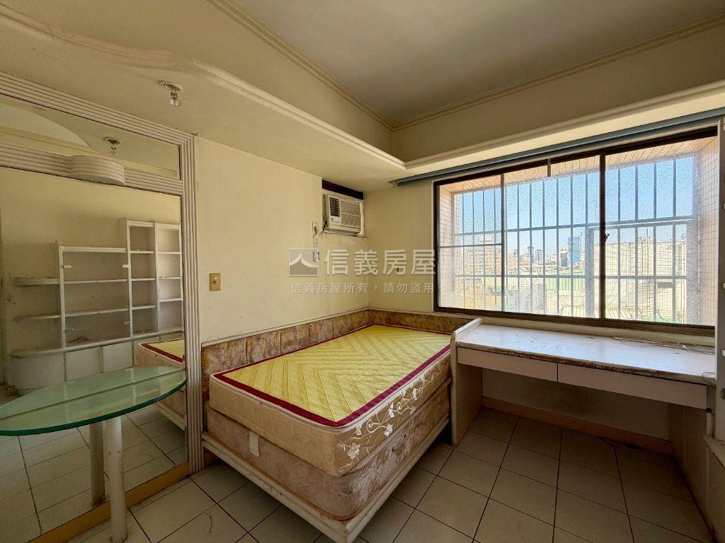 城品成家景觀四房房屋室內格局與周邊環境