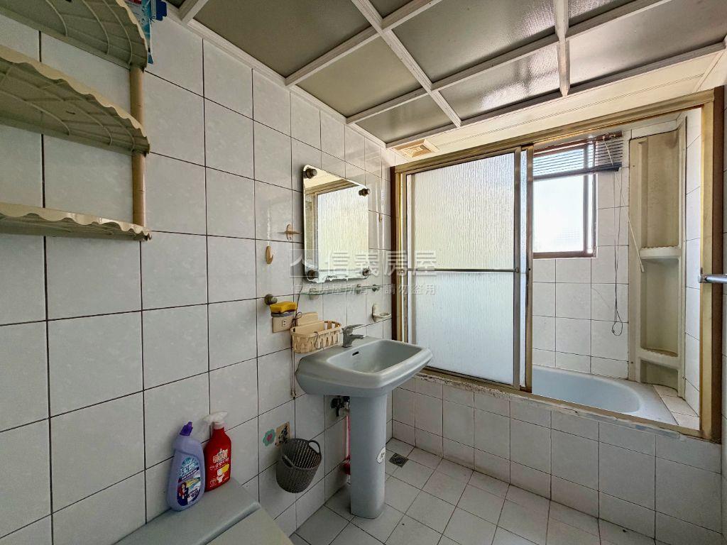城品成家景觀四房房屋室內格局與周邊環境