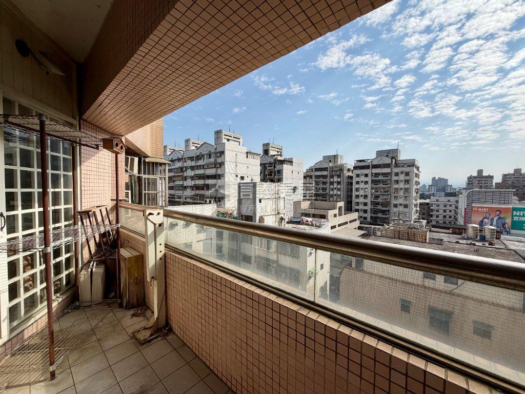 城品成家景觀四房房屋室內格局與周邊環境