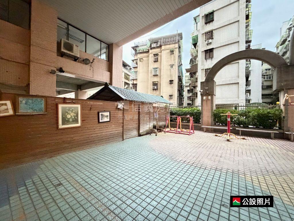 城品成家景觀四房房屋室內格局與周邊環境