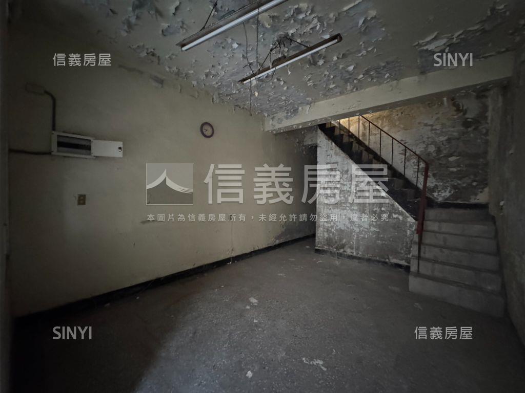 低於行情水湳透天房屋室內格局與周邊環境
