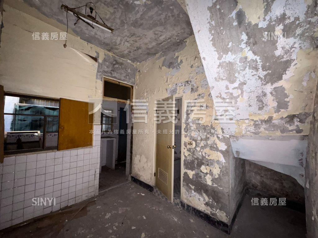 低於行情水湳透天房屋室內格局與周邊環境