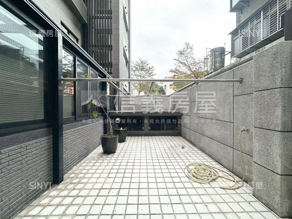 專任東湖麗園三房坡平車位房屋室內格局與周邊環境