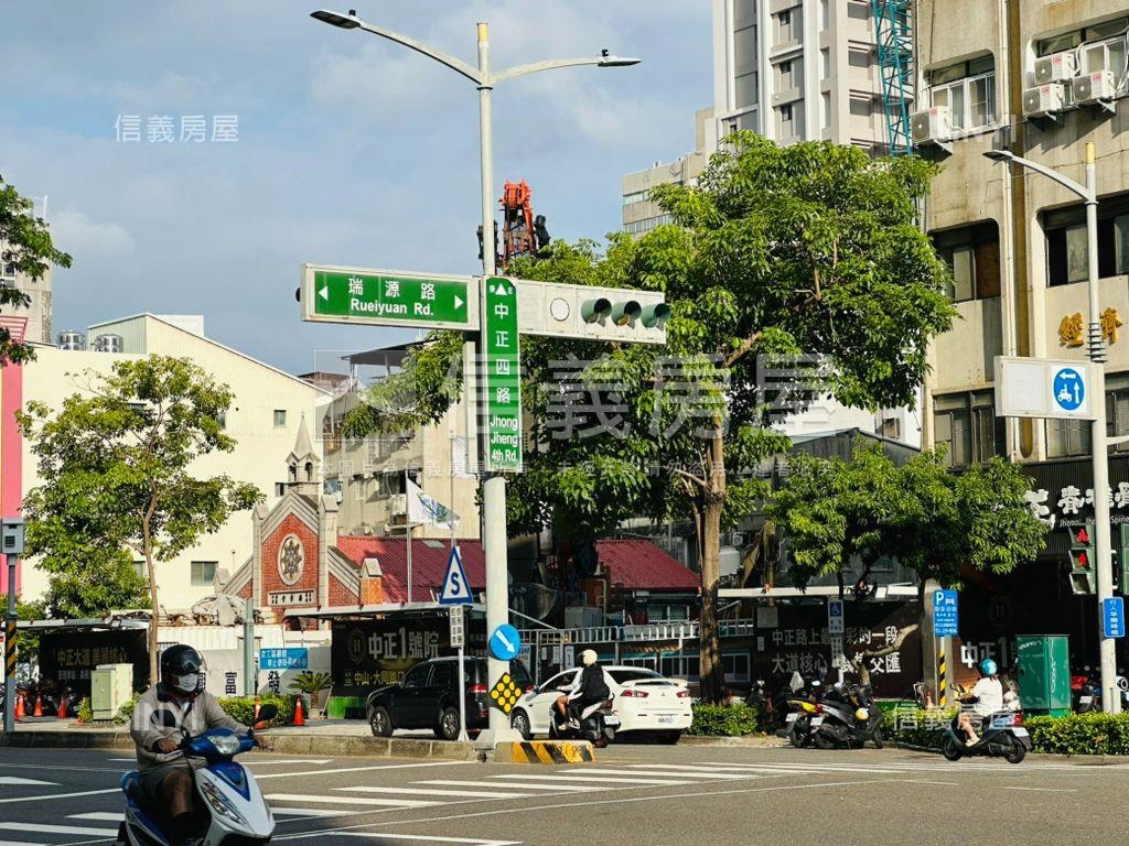 專．中正１號院Ａ１８戶型房屋室內格局與周邊環境