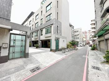 陽明學區採光邊間面寬車墅