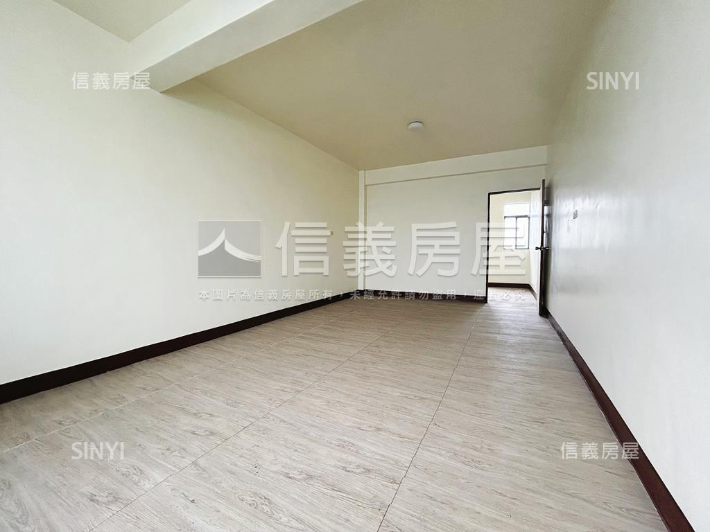 近鳳山國中活巷透天房屋室內格局與周邊環境