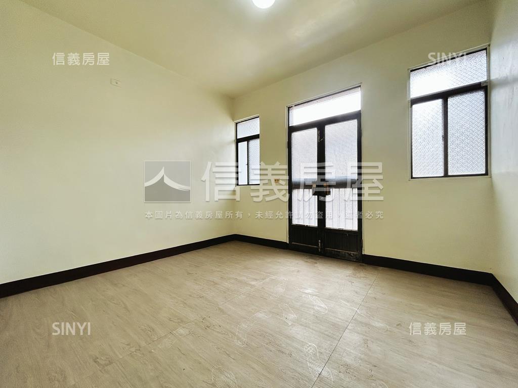 近鳳山國中活巷透天房屋室內格局與周邊環境