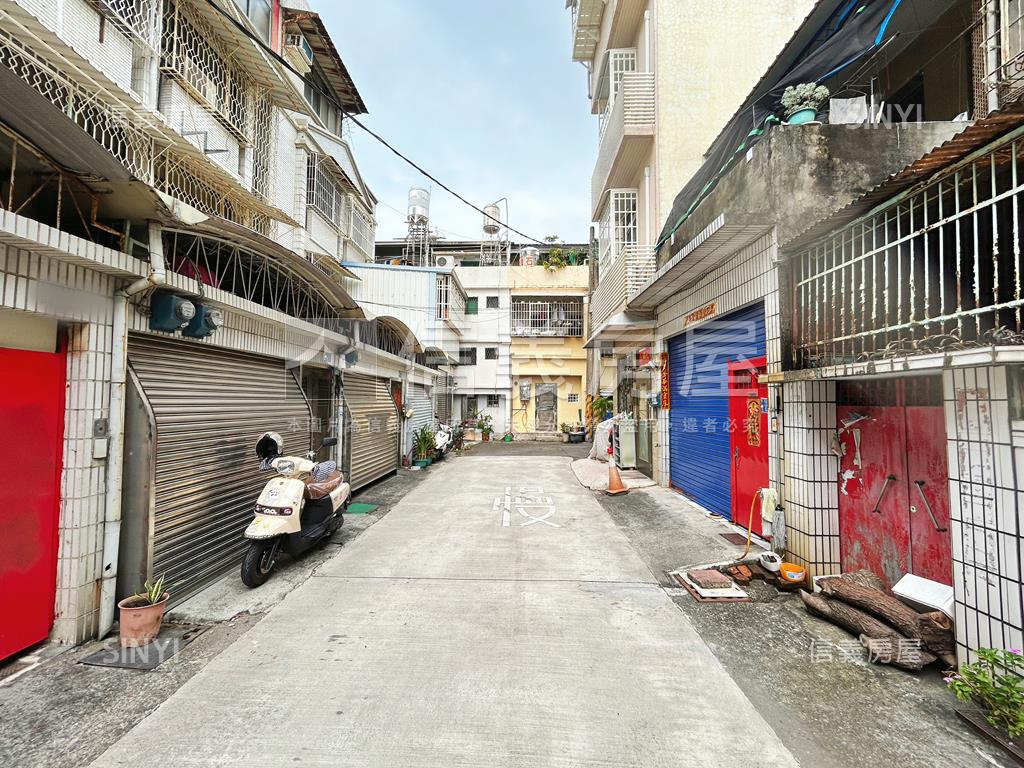 近鳳山國中活巷透天房屋室內格局與周邊環境
