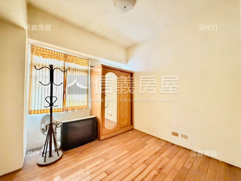 稀有空三採光好三房房屋室內格局與周邊環境