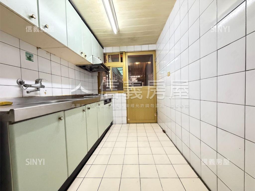 專任～稀有空三採光好三房房屋室內格局與周邊環境