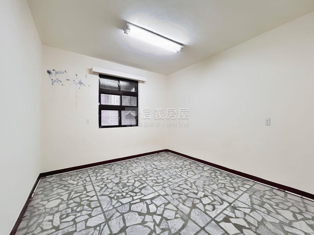 龍安路格局方正頂呱房屋室內格局與周邊環境