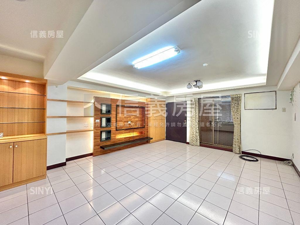 新案！西屯三房車位房屋室內格局與周邊環境