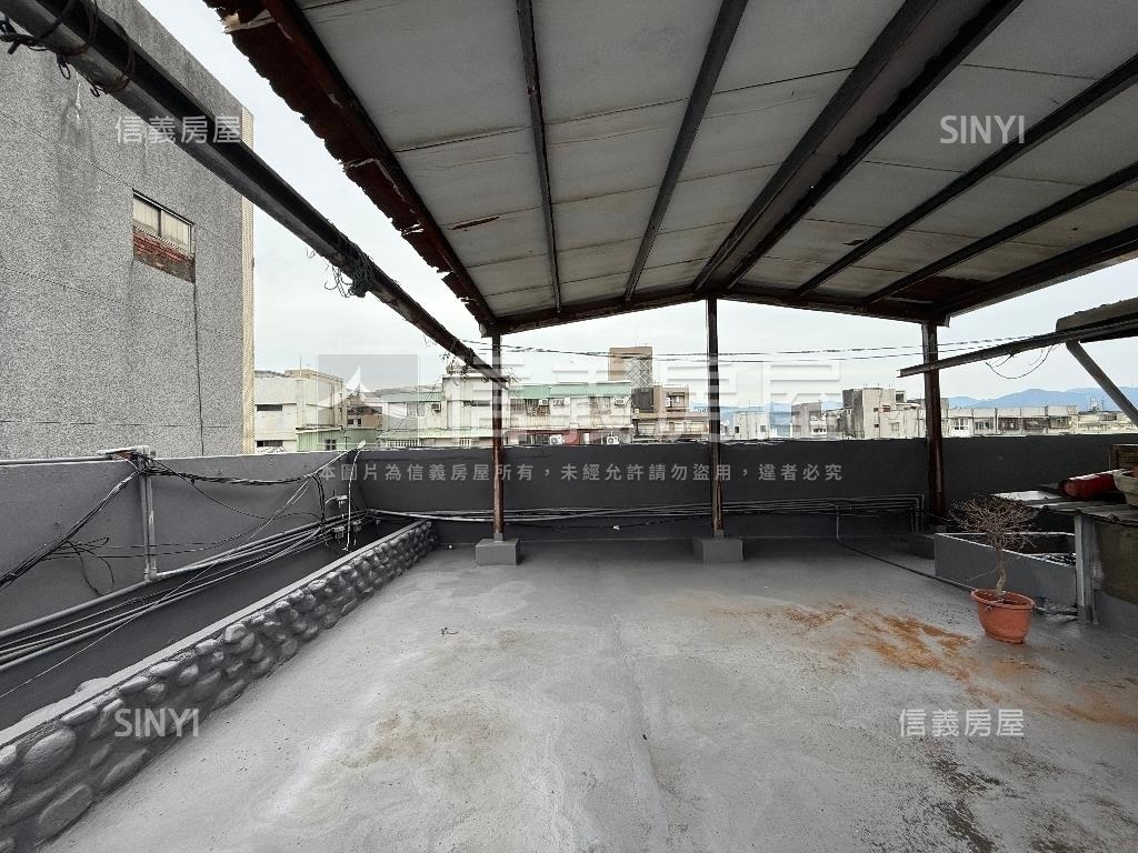 捷運舒適屋況成家電梯三房房屋室內格局與周邊環境