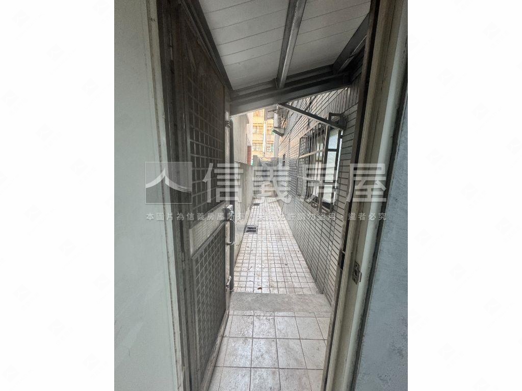 福德正路大面寬金樓店房屋室內格局與周邊環境