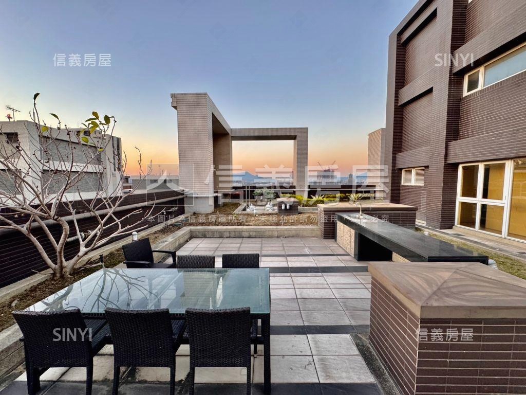 江翠ＯＮＥ耀眼兩房車位房屋室內格局與周邊環境